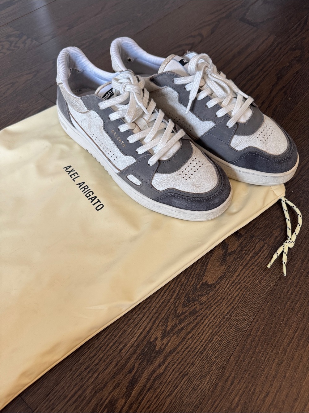 Axel Arigato Men’s Gray & White Low-Top Sneakers